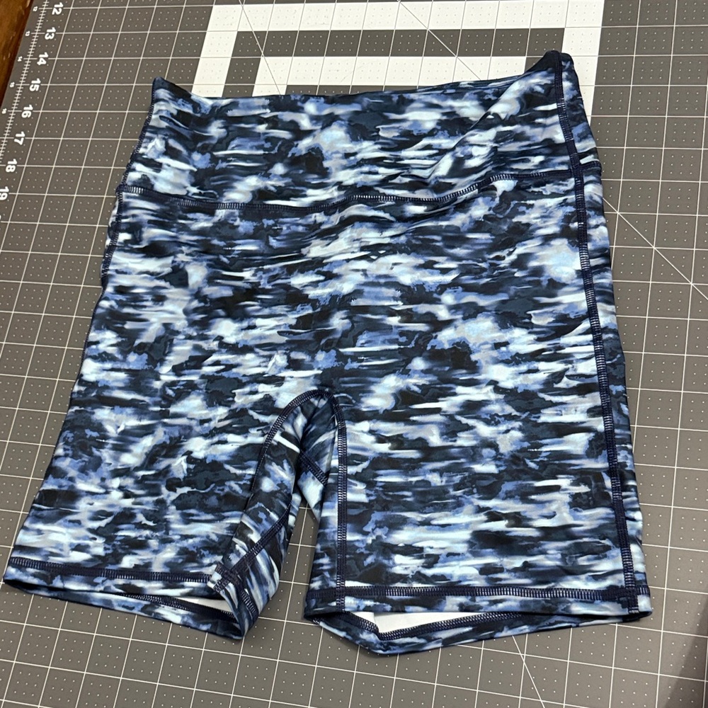 Fabletics Women's Blue Multi-Print Bike Shorts